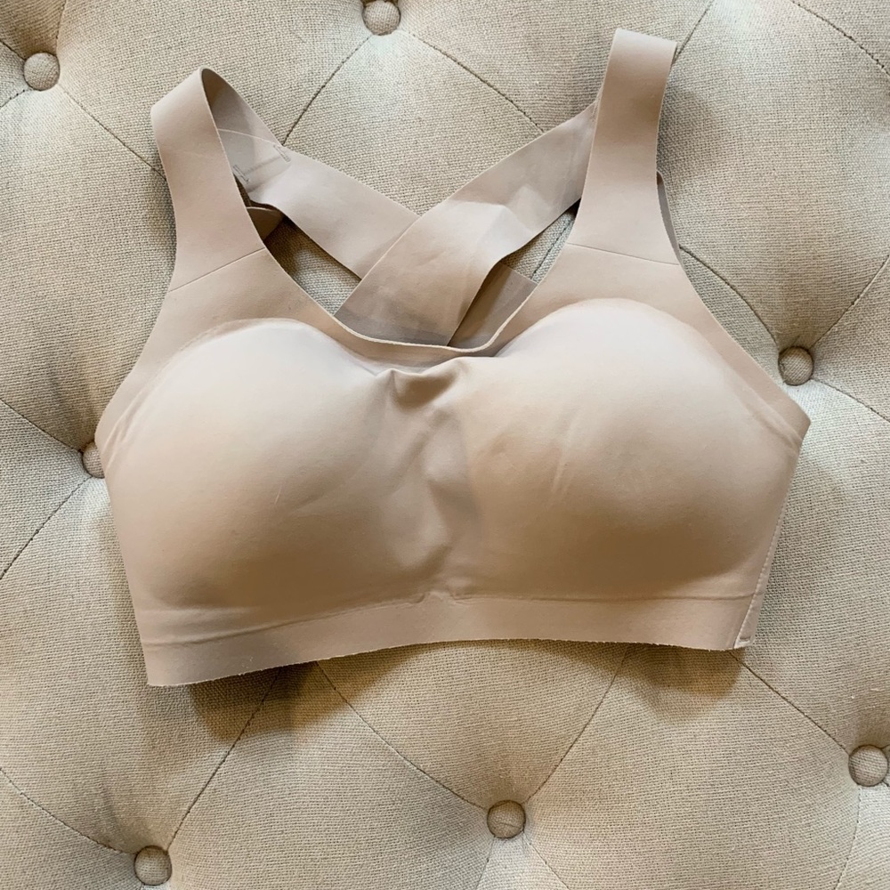 Lululemon 32D enlite bra